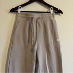 AYBL Everyday Comfy Sweatpant High Waist Joggers in Dove Gray / Tan Size Small Photo 4