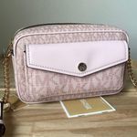 Michael Kors Purse Photo 0