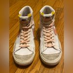 Nike Women's Blazer Mid '77 White Atomic Pink CZ1055-110 Size 8 Photo 1