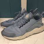 Nike  AIR HUARACHE RUN ULTRA-Women's‎ size 12 Trainer 819151-402 light blue Photo 0