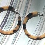 Jaded Jewels Tortoise Hoop Earrings   Photo 0