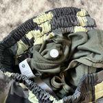 Lululemon  Hotty Hot Low Rise Short 4" Photo 6