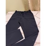 Lululemon On The Fly Pant *Woven 27"
Black Pants, size 6, W5BPMS, MSRP $118 Photo 13