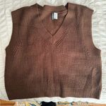 H&M Brown sweater vest Photo 3