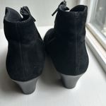 Munro  black suede ankle boots Photo 2