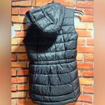 Swiss Tech Women's Hooded black puffer Vest with Cinched Waist small Photo 2