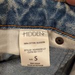 Hidden Mid Rise Frayed Hem Mom Shorts Jeans Light Denim Blue Women's Size Small Photo 6