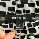 Premise  Wrinklefree Stretch Asymmetrical Geometric Pattern Black & White Skirt Photo 2