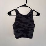 Athleta  Conscious Crop Top Size Small Black Camo
Gray Workout Gym Run Photo 3