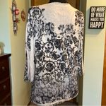 Chico’s Zenergy white gray black ombré floral print 3/4 sleeve top rhinestone L Size L Photo 2