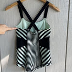 Lululemon  Work It Out Tank in Sea Stripe Mint Moment and Black‎ Size 4 Photo 3