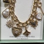 Atterri | Two Photo 9