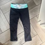 Lululemon Size 6 Copped Black Compression Leggings Photo 2