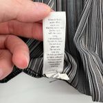 Athleta  Women‎ M Veracruz Stripe Tankini Top Black White Tan Wireless Swim Pool Photo 5