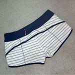 Lululemon Quiet Stripe Speed Short Athletic Shorts Low Rise Navy White Size 8 Photo 5