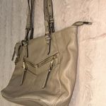 Jessica Simpson  handbag Photo 1