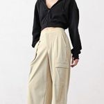 Athleta 6 Pinnacle Cargo Trouser Ecru Size 6 Regular Photo 8