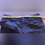 The North Face Women Cargo Buckle Pant Short Court zipper Pockets Gray size 8 Photo 4