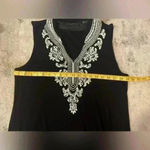 Source Unknown Women’s Black V-Cut Dress Photo 2