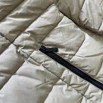 BCBGMAXAZRIA NWOT BCBG MAXAZRIA Women Hood Chevron Quilted Puffer Coat Size M Beige Photo 9