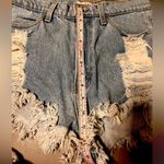 Vibrant  distressed women’s Jean short shorts size large Photo 6