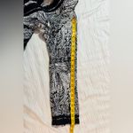 Dana Buchman Black White Print Tunic Blouse Size L. “Abstract print top” Photo 9