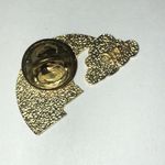 WIBC 1984 Women’s Bowling Niagara Falls Rainbow Enamel Pin Red Photo 1