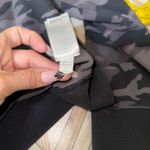 Athleta  Triumph Women XL Black Gray Cam Crew Neck Sweatshirt Long Sleeve Fleece Photo 8