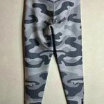 Ultracor  Camo Leggings Grey Size large NWT Photo 1