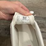 on cloud Pink & White  Cloudtec Photo 4