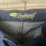 Old Navy  Womens Distressed Boyfriend Denim Shorts Sz 6 Photo 3