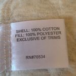 Orvis  quilted cream dark tan full button jacket. Size XL Photo 4