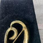 Mamselle Brush Gold Tone Letter O Initial Brooch Pin Photo 4