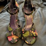 Michael Antonio  wedge sandals cross cross open toe floral size 8.5 Photo 1