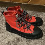 Hunter for target bright red black dipped high top unisex shoes Size 7 Photo 4