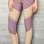 Alo Yoga  alo soft legging dragonfruit‎ and caramel xxs Photo 0