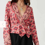Free People NWT   Hibiscus Falling For You Blouse - Size Medium‎ Photo 0