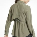 Athleta Womens Northstar Shirt, Olive Green, Featherweight Stretch, Small Photo 4
