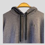 Under Armour  Woman’s Hoodie Size L Dark Grey Pink Pullover Pockets  Photo 1