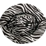 CALI STRONG Reversible Bucket Hat Zebra Print NEW Black Photo 2