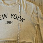 Michelle by Comune long sleeve cropped sweatshirt, cream, size large Photo 4