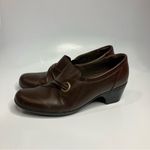 Clarks brown leather pumps comfort shoes size 9.5 Photo 2