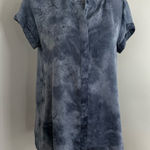 Vera Wang Women's Simply  Shirred Neck Blouse. Blue Tie Dye. Button. Soft. Sz: S Photo 0