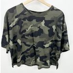 Old Navy Active Green Black Camo Cropped Short Sleeve Tee Women's Size Medium Photo 0