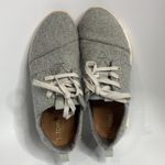 Toms  sneakers gray woven size 7.5 Photo 4