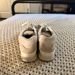 New Balance Shoes Women’s Photo 3