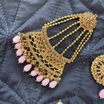 Indian Pakistani Gold and Pink Jewelry Set Photo 3