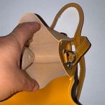 Cheese Shaped crossbody bag Tan Photo 5