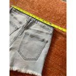 Celebrity Pink  denim embroidered shorts Photo 4