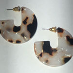Tortoise Shell Pattern Lucite Retro Boho Hoop Earrings Brown Photo 0